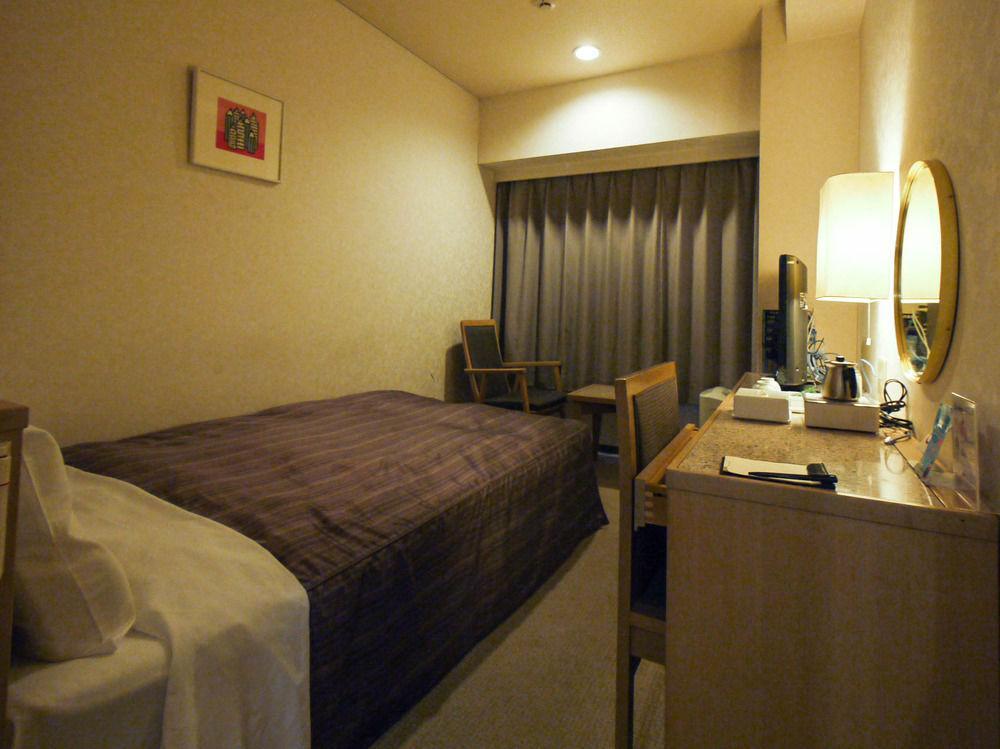 โรงแรมรูทอิน อาซากายะ 3* โตเกียว